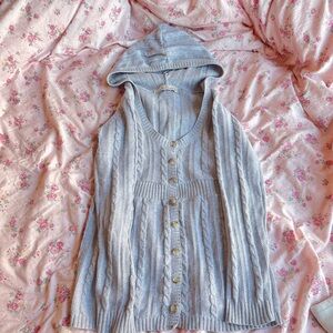 Gray Cable Knit Hooded Sweater Vest